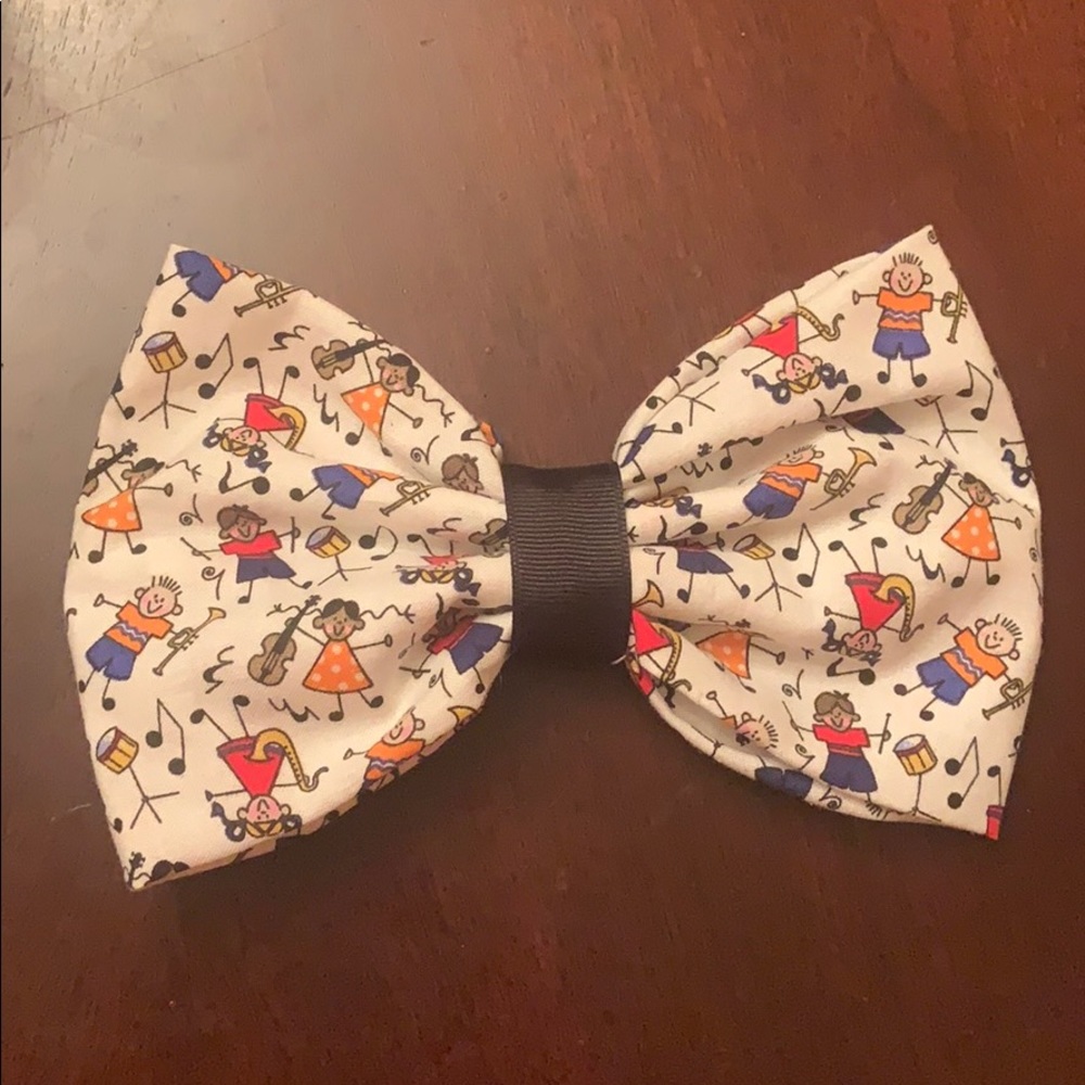 Child’s play bow